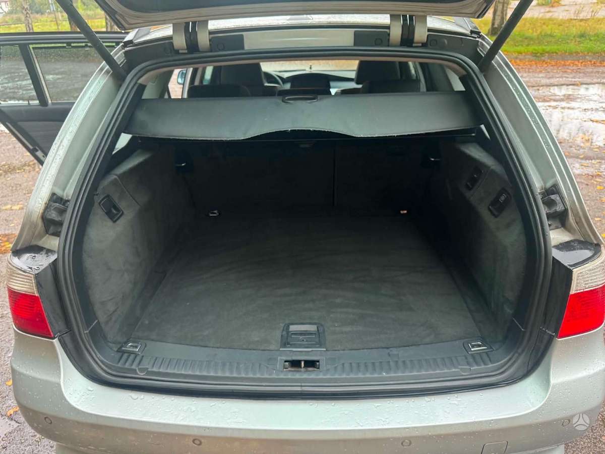 BMW 525, 2.5 l., wagon