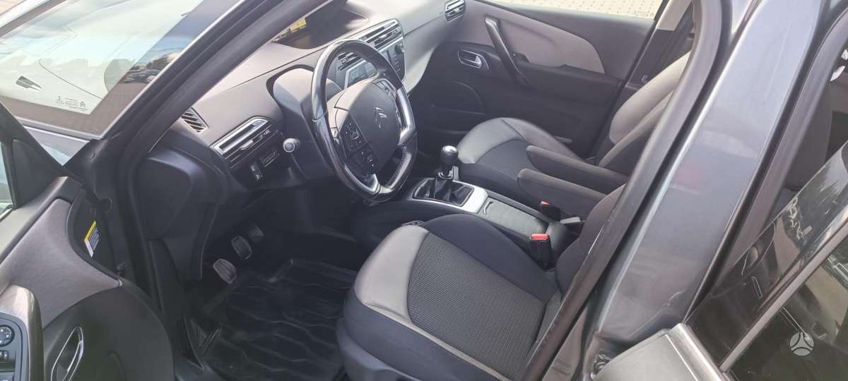 Citroen C4 Picasso, 1.2 l., Хэтчбек