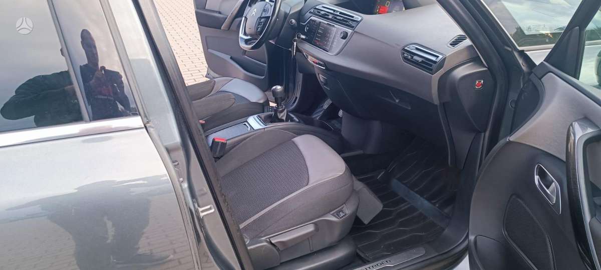 Citroen C4 Picasso, 1.2 l., Хэтчбек