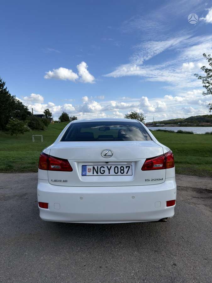 Lexus IS 220, 2.2 l., Седан