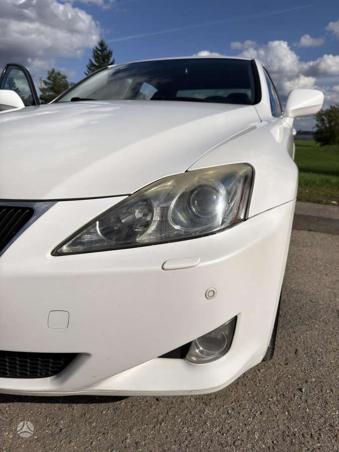 Lexus IS 220, 2.2 l., Седан