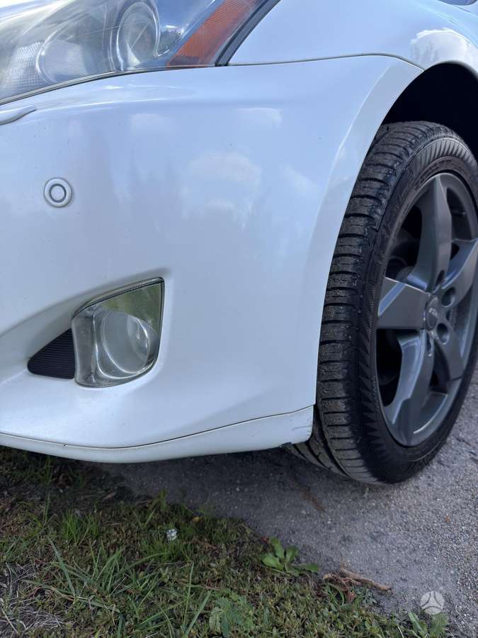 Lexus IS 220, 2.2 l., Седан