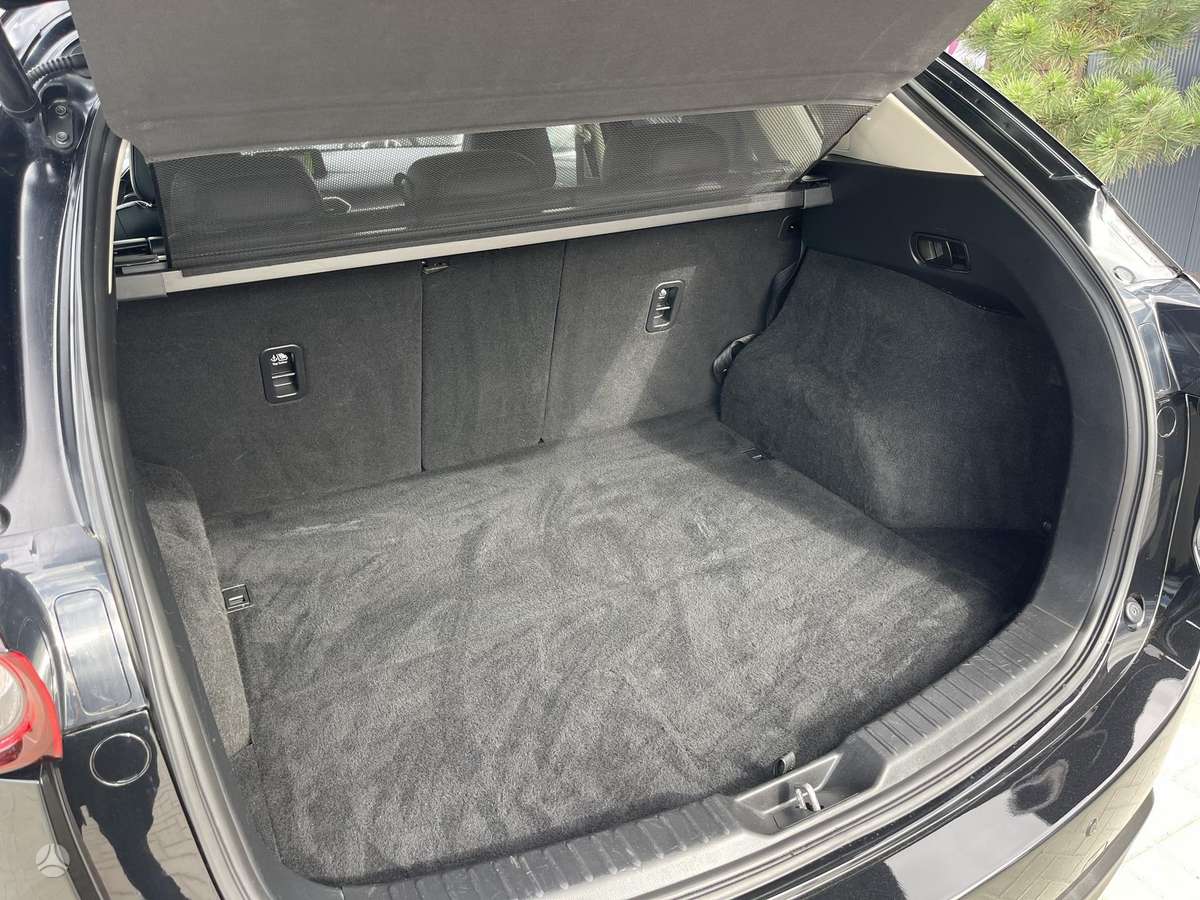 Mazda CX-5, 2.2 l., off-road / crossover