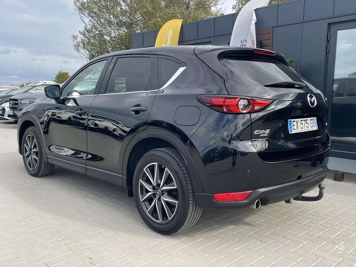Mazda CX-5, 2.2 l., off-road / crossover