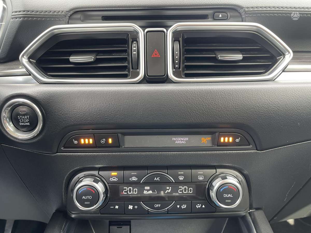 Mazda CX-5, 2.2 l., off-road / crossover