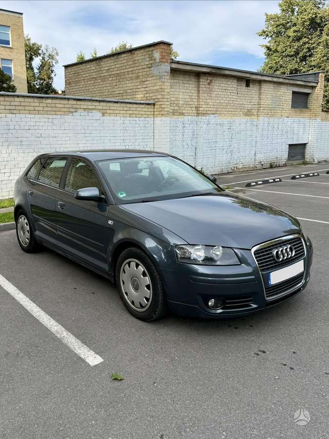 Audi A3, 1.6 l., Хэтчбек