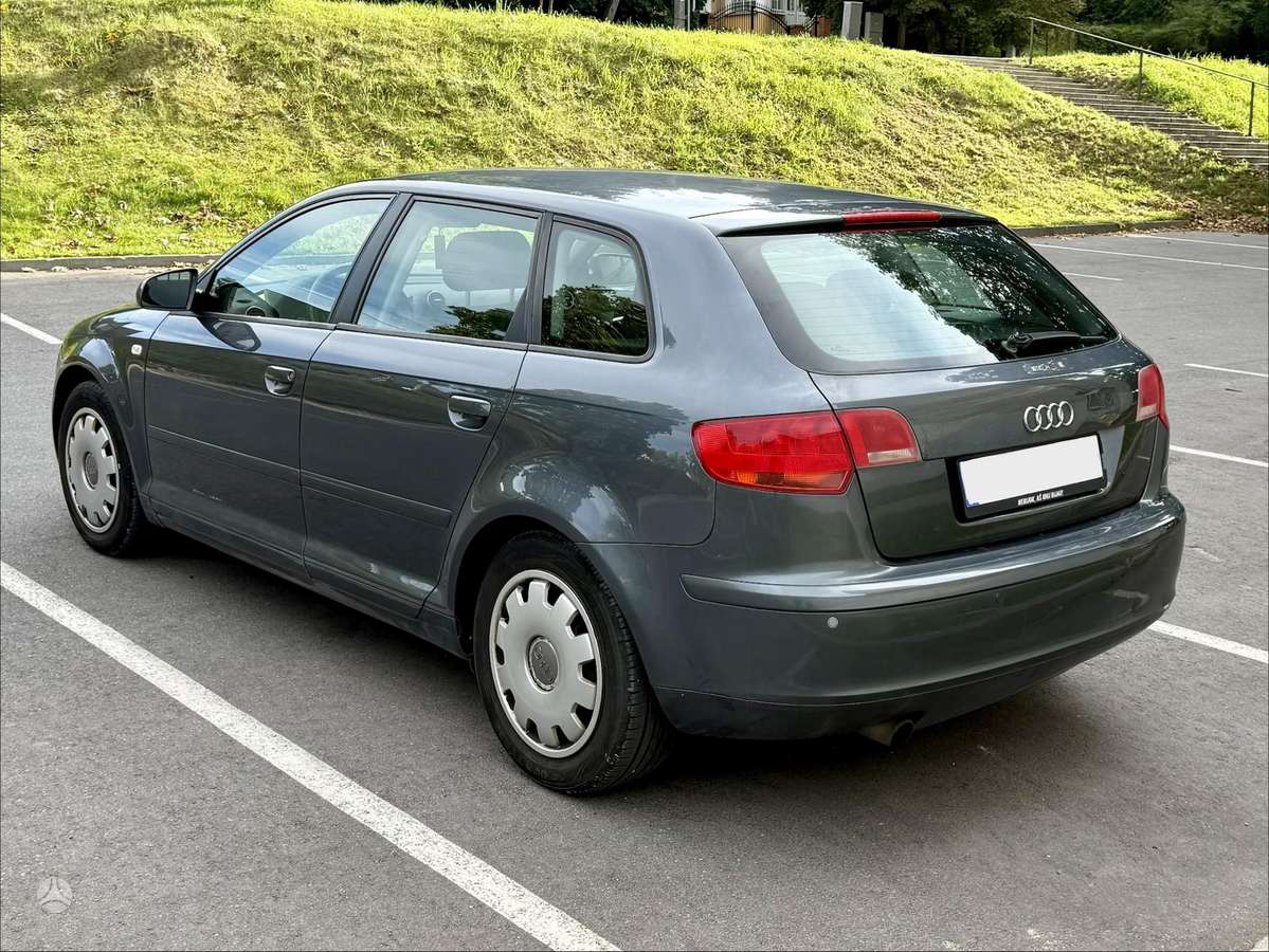 Audi A3, 1.6 l., Хэтчбек