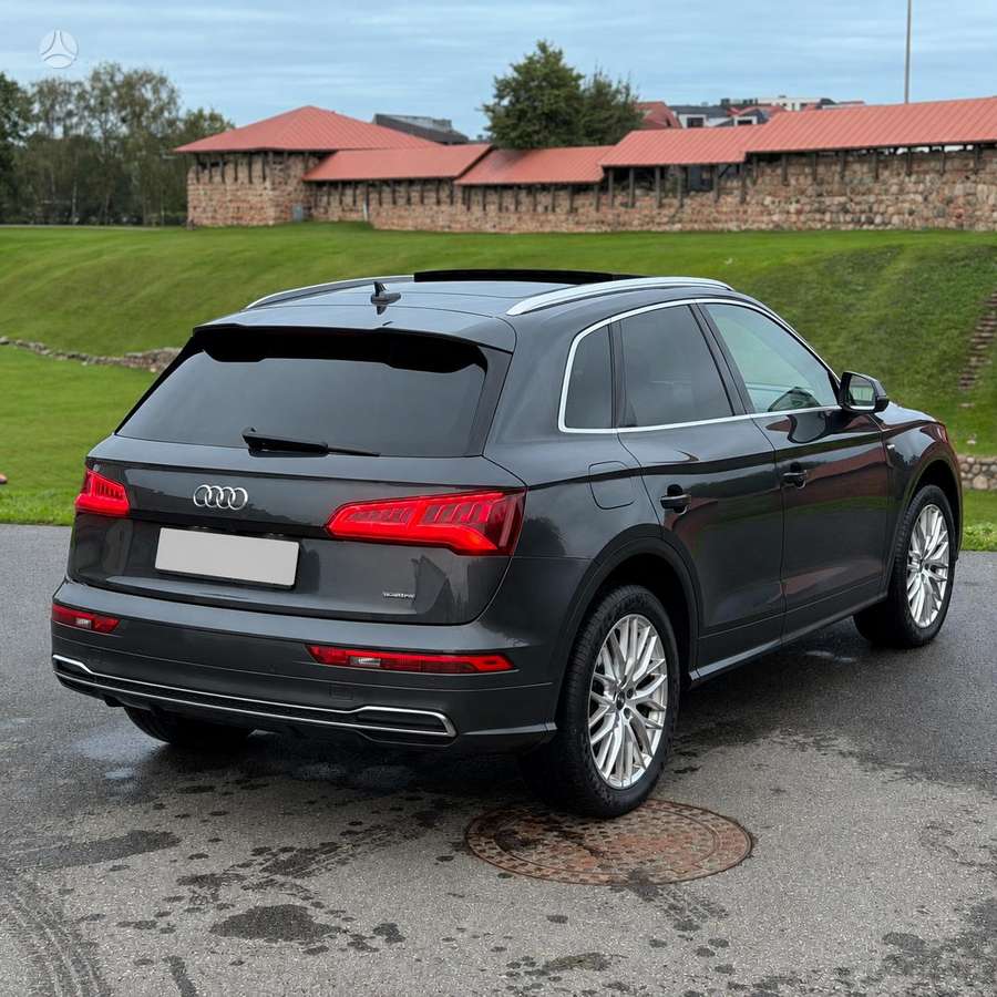 Audi Q5, 3.0 l., Внедорожник / Кроссовер