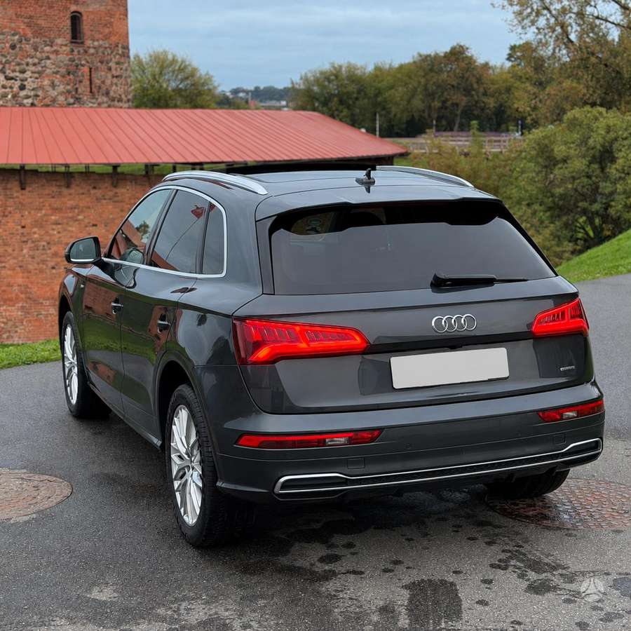 Audi Q5, 3.0 l., Внедорожник / Кроссовер