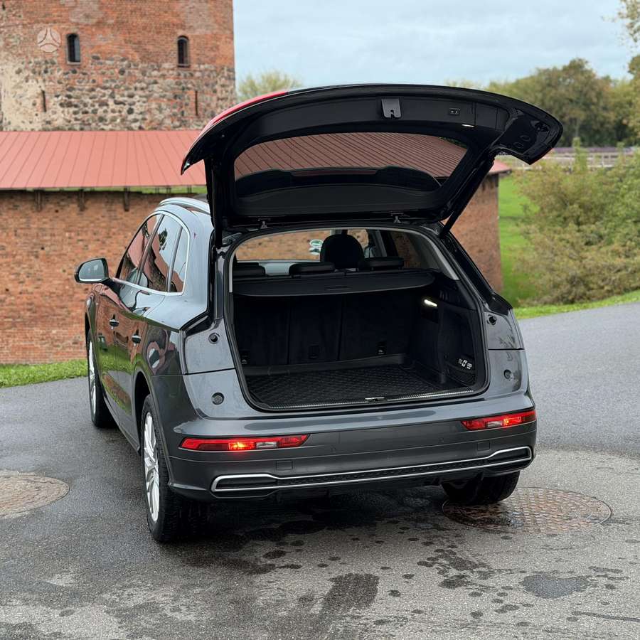 Audi Q5, 3.0 l., Внедорожник / Кроссовер