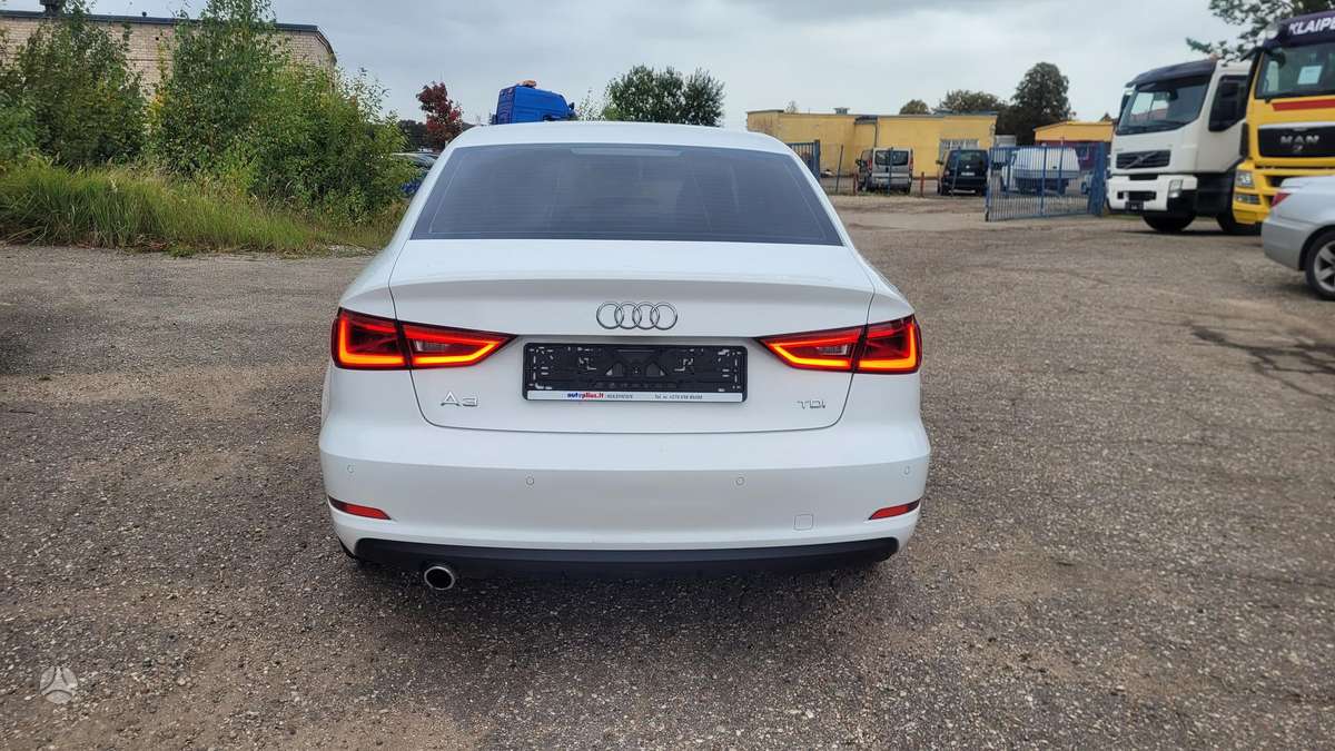 Audi A3, 1.6 l., sedanas