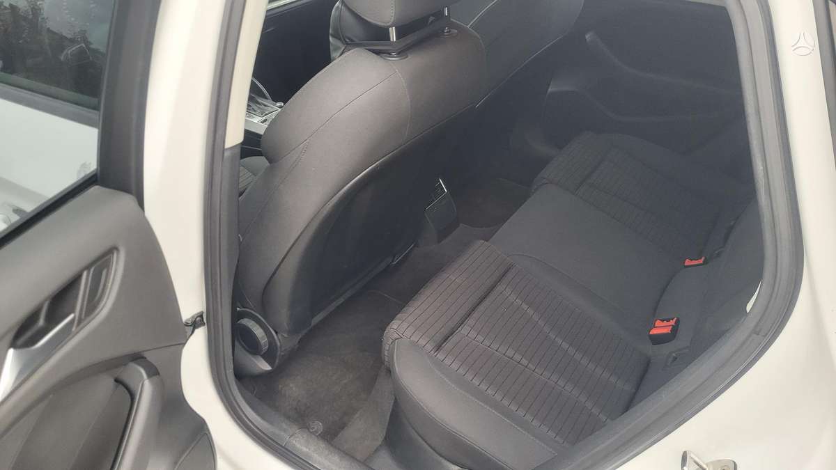 Audi A3, 1.6 l., sedanas