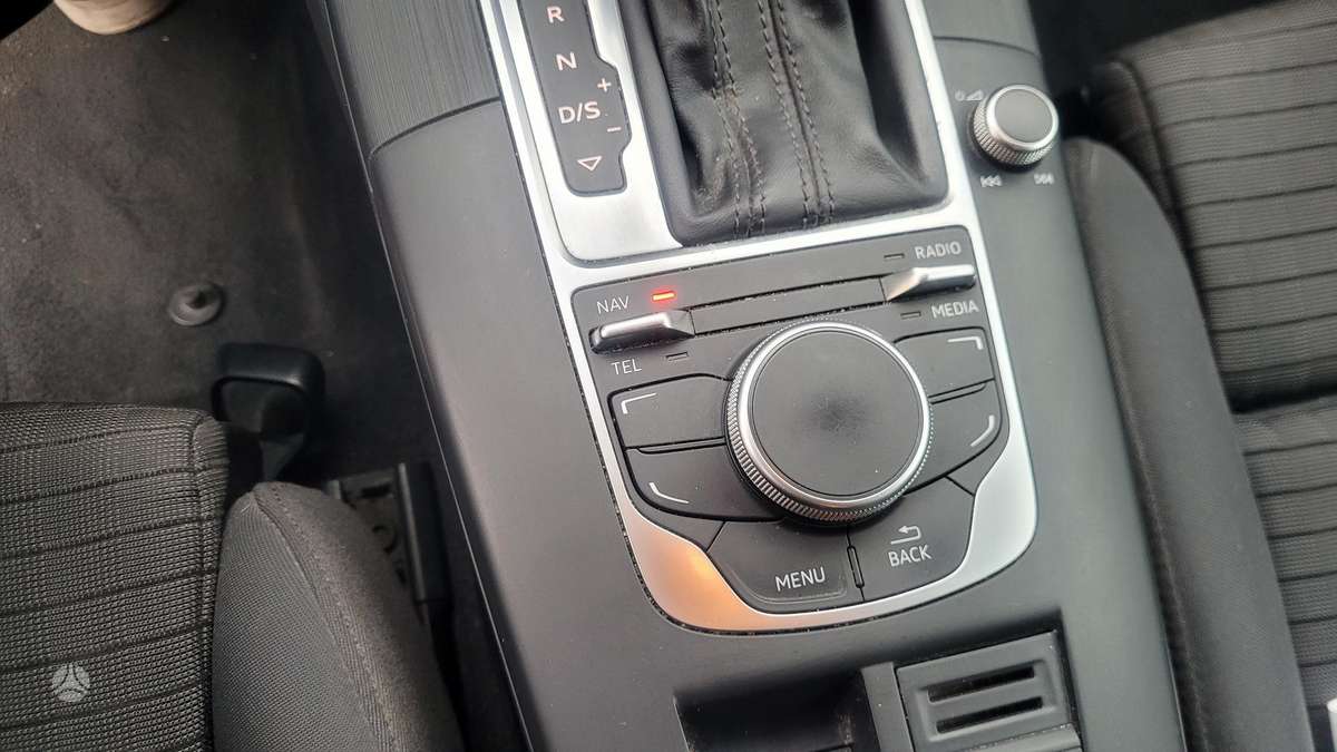 Audi A3, 1.6 l., sedanas