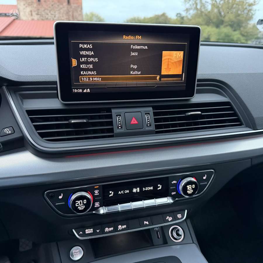 Audi Q5, 3.0 l., Внедорожник / Кроссовер