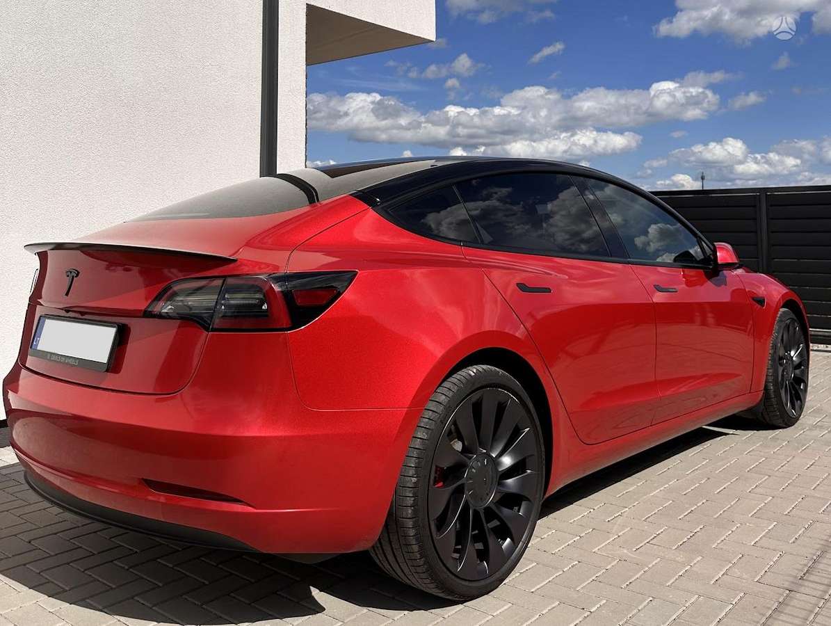 Tesla Model 3, 82 кВт·ч, Седан