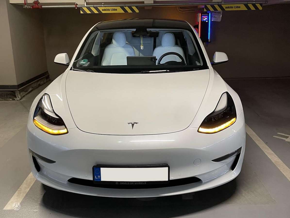 Tesla Model 3, 82 kWh, sedanas