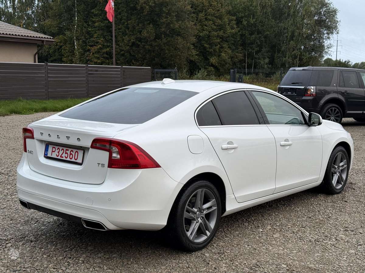 Volvo S60, 2.0 l., Седан