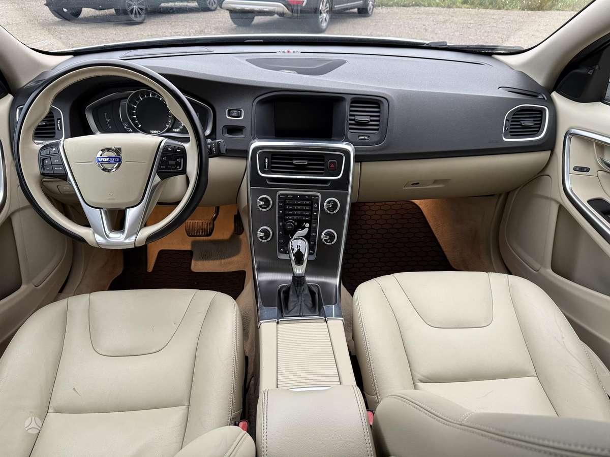 Volvo S60, 2.0 l., Седан
