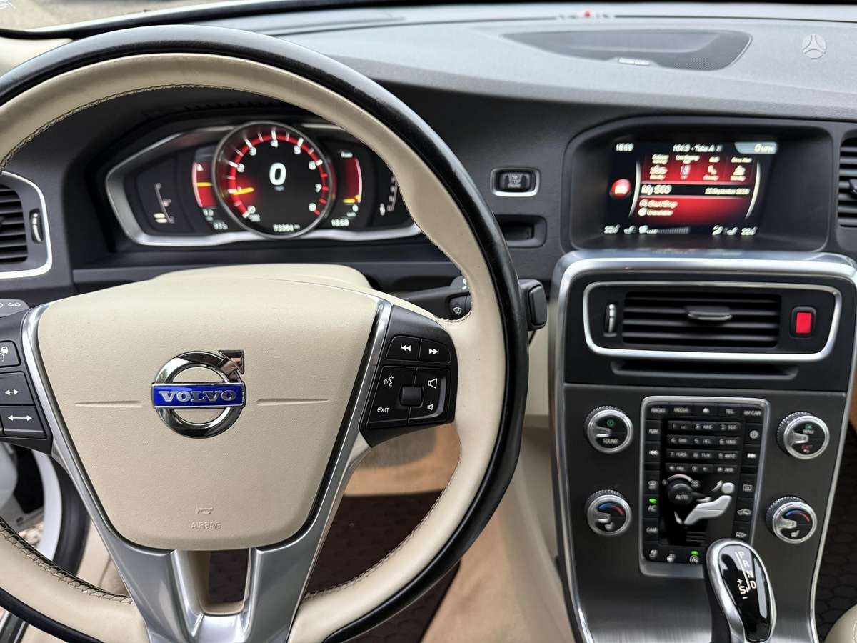 Volvo S60, 2.0 l., Седан
