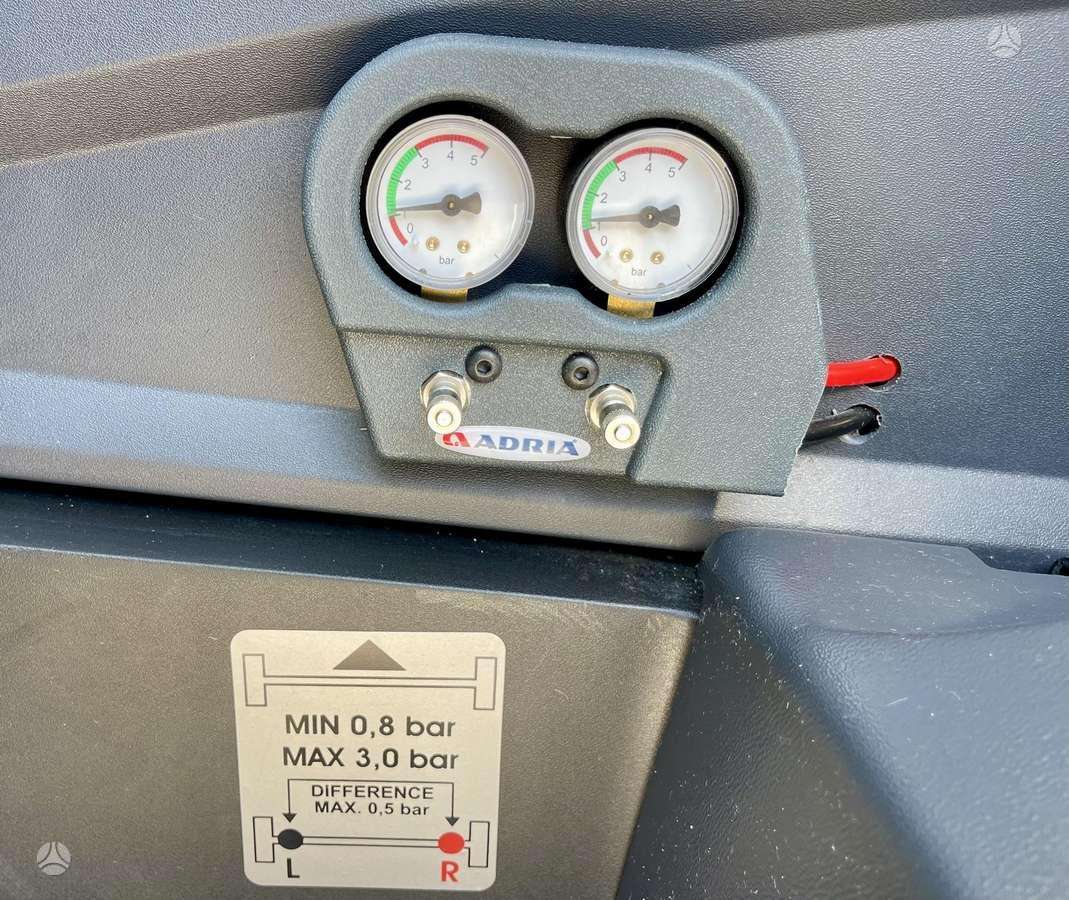 Adria Sonic Plus 700SL Automatas, campers