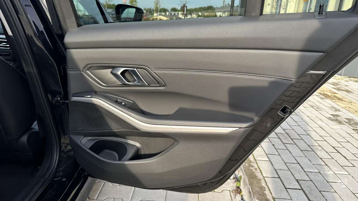 BMW 318, 2.0 l., Универсал