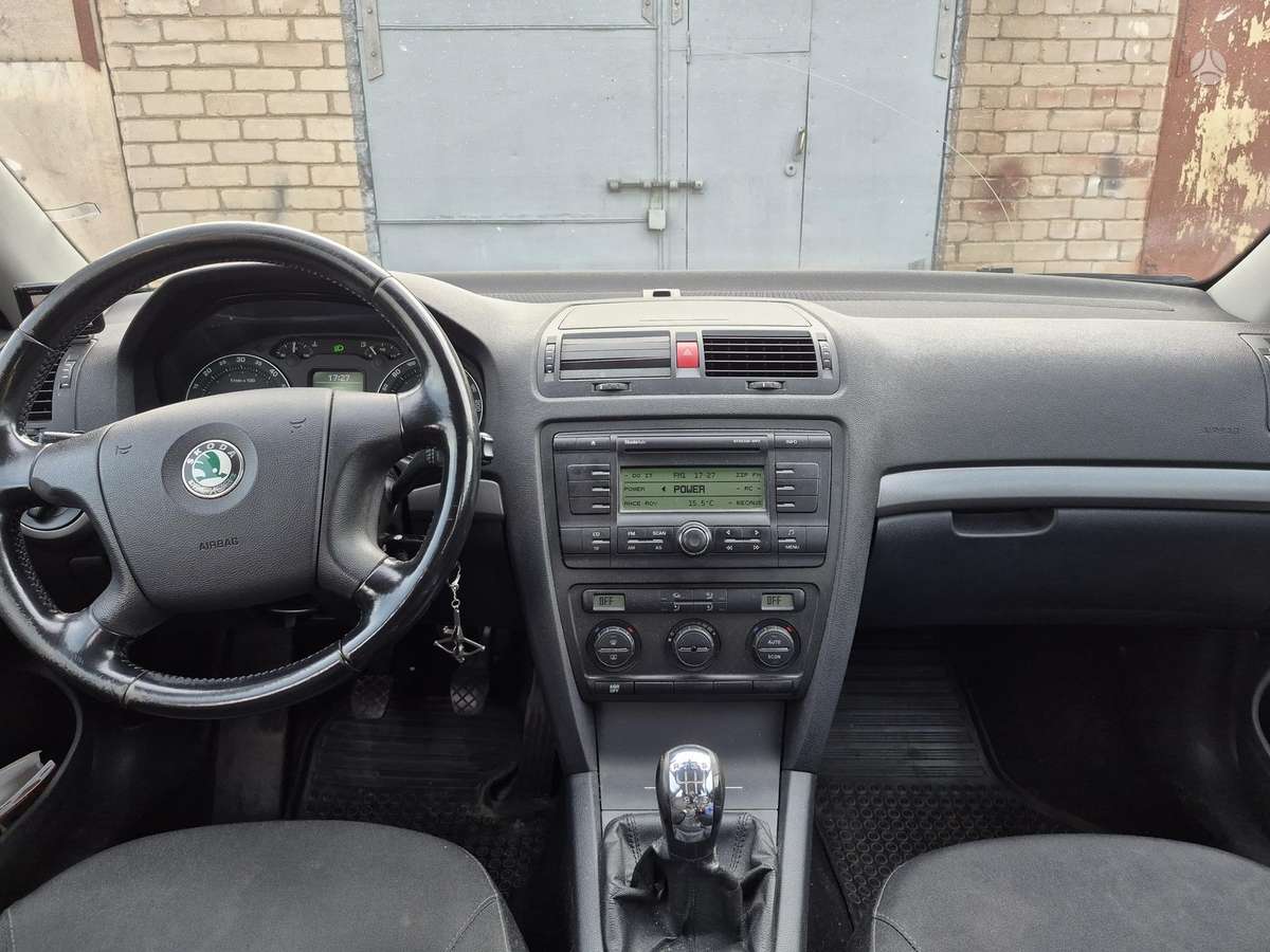 Skoda Octavia, 2.0 l., Седан