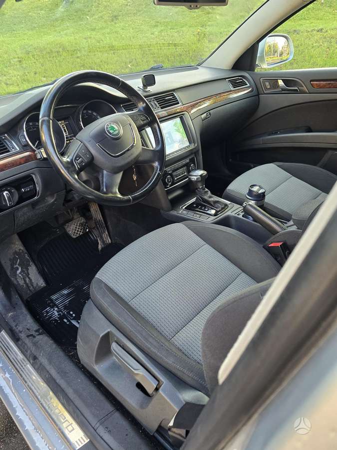 Skoda Superb, 2.0 l., Хэтчбек