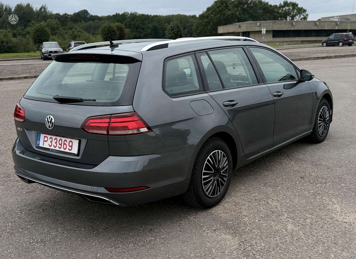 Volkswagen Golf, Универсал