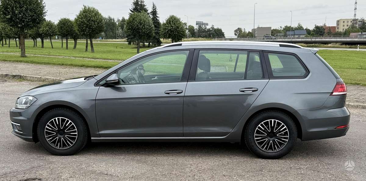 Volkswagen Golf, Универсал