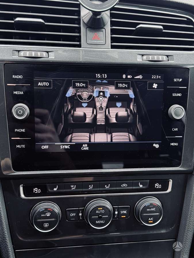 Volkswagen Golf, universalas