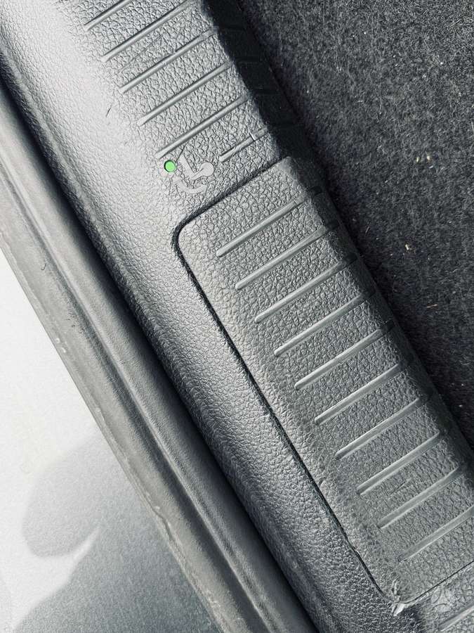 Volkswagen Golf, universalas