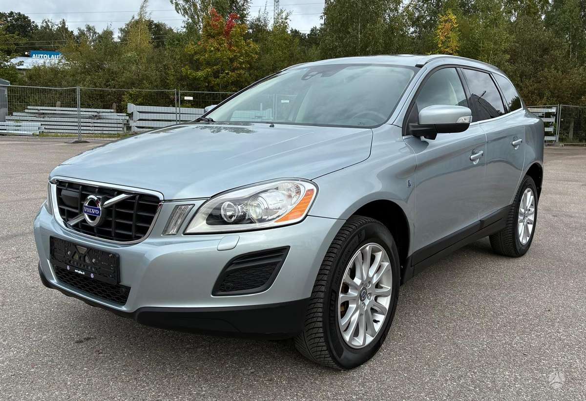 Volvo XC60, 2.4 l., Минивэн