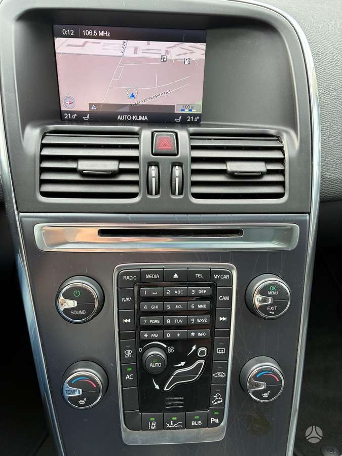 Volvo XC60, 2.4 l., mpv / minivan
