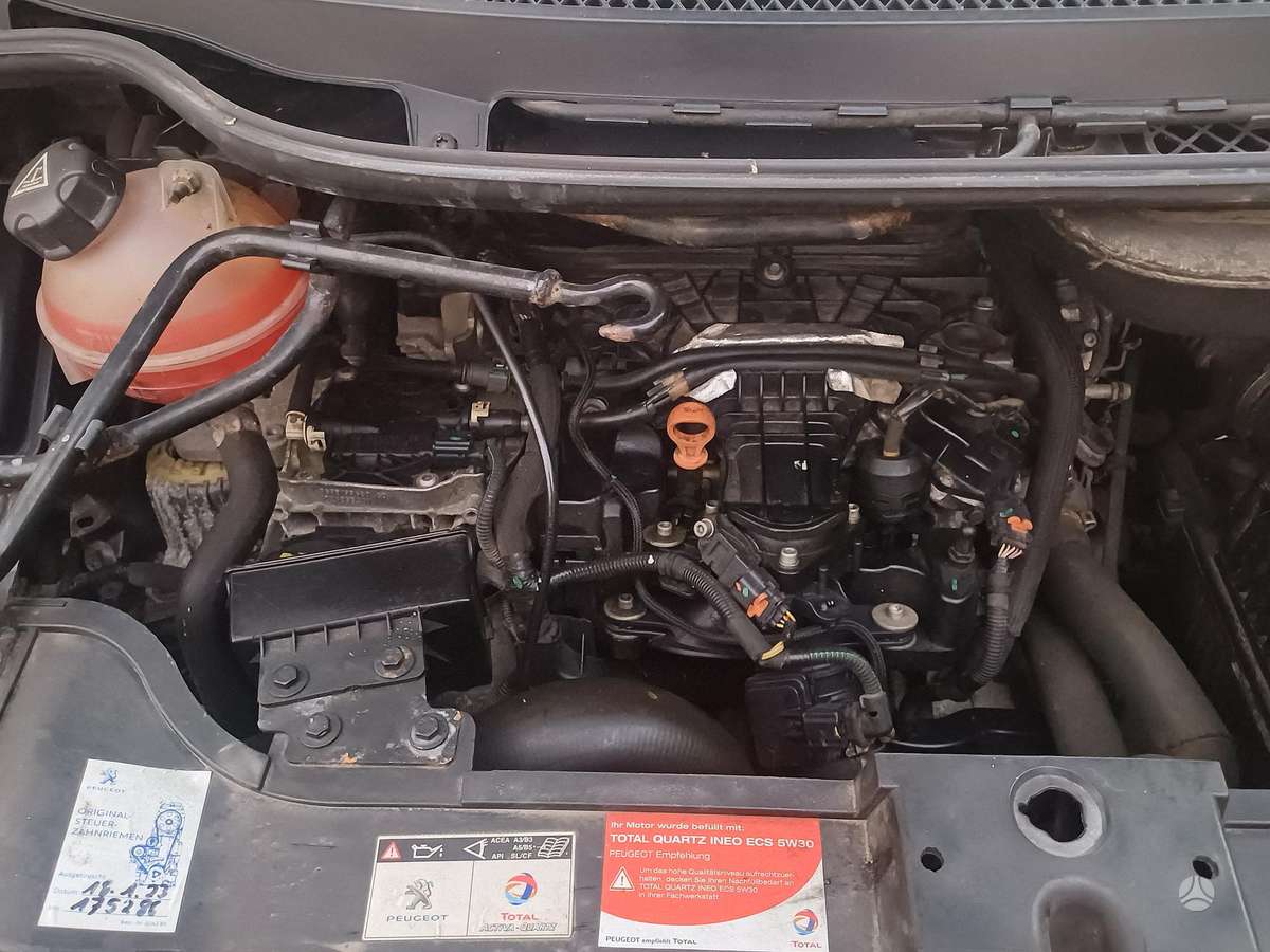Peugeot 807, 2.0 l., Минивэн