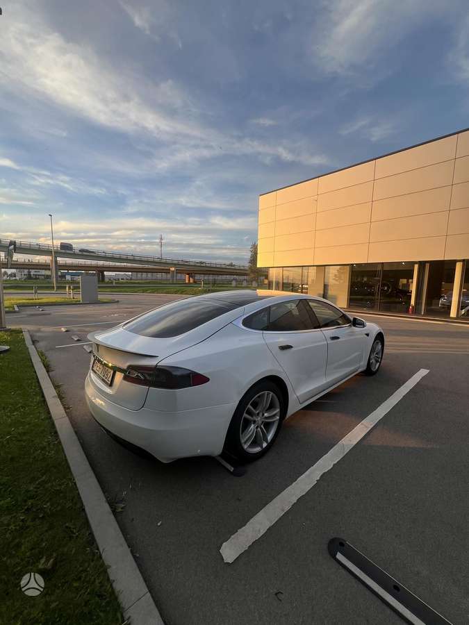 Tesla Model S, 75 kWh, saloon / sedan