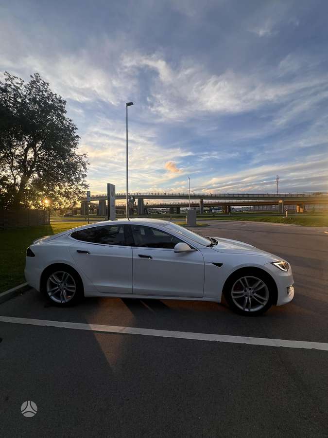 Tesla Model S, 75 кВт·ч, Седан