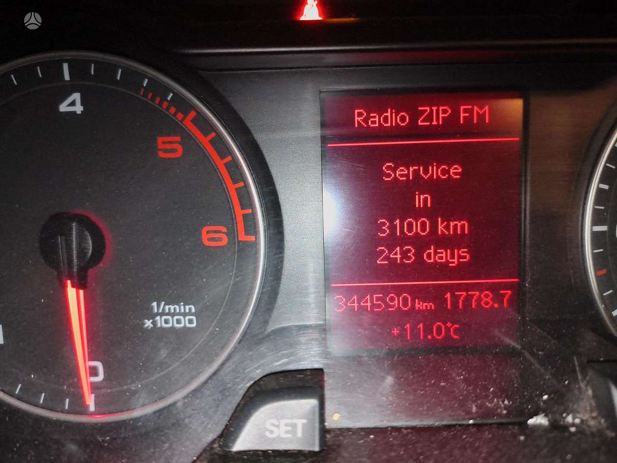Audi A4, 2.0 l., Седан