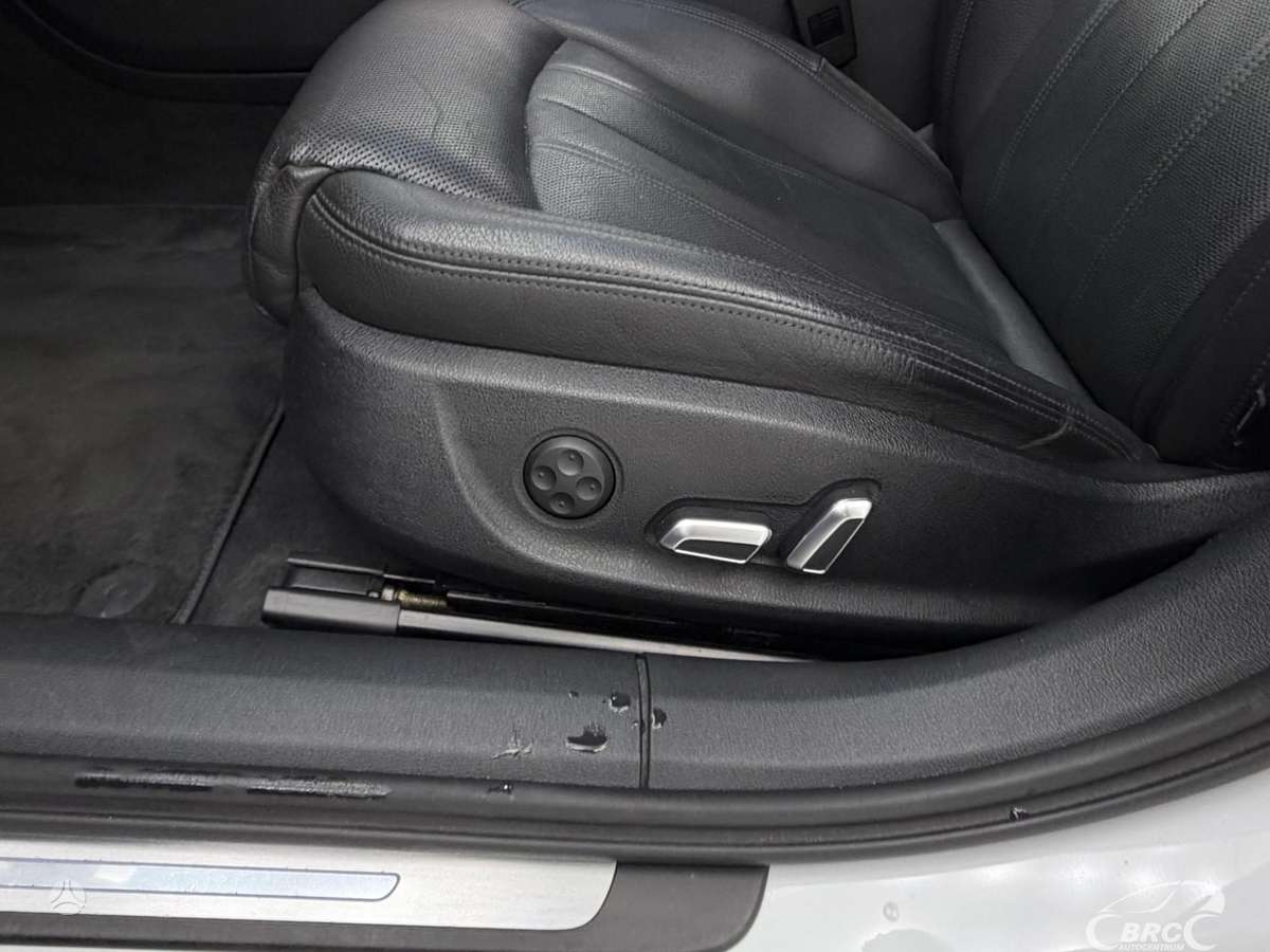 Audi A6, 3.0 l., Седан