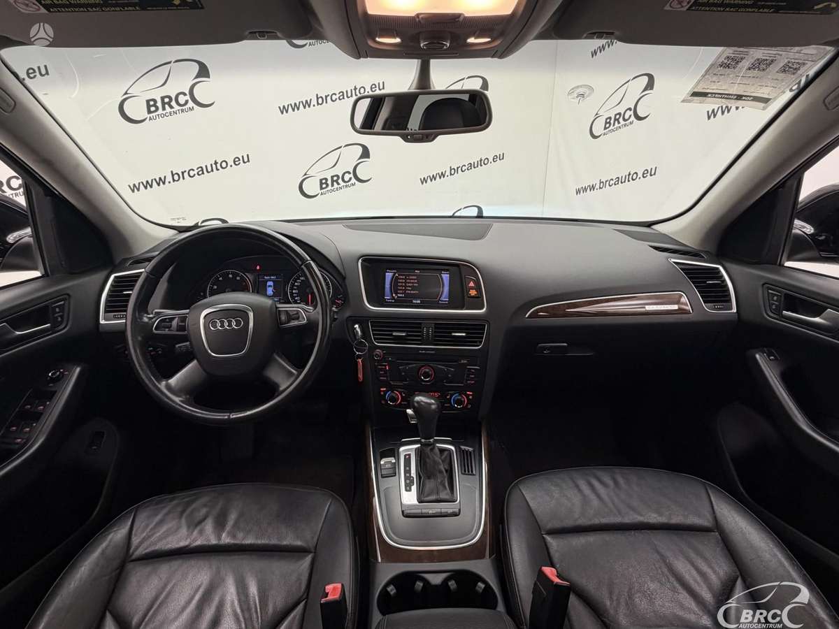 Audi Q5, 3.2 l., Внедорожник / Кроссовер