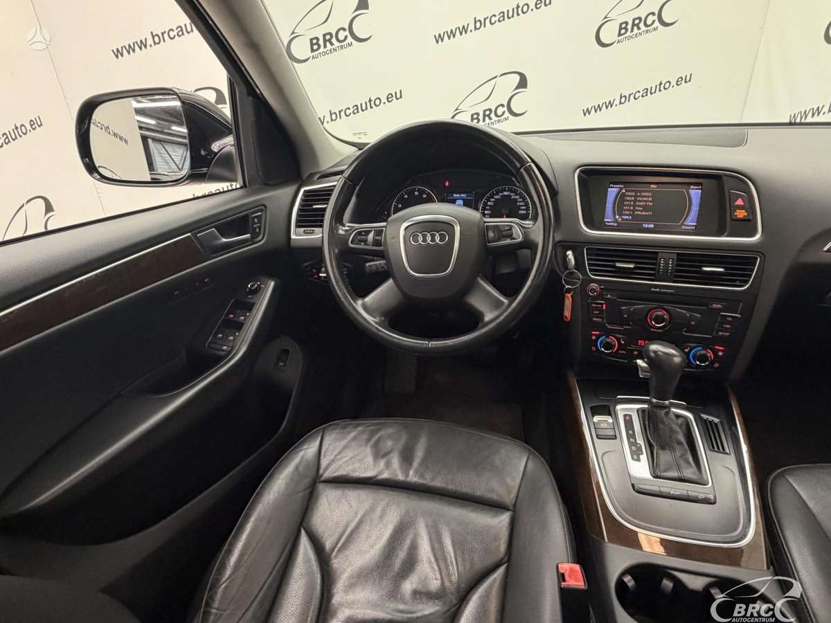 Audi Q5, 3.2 l., Внедорожник / Кроссовер