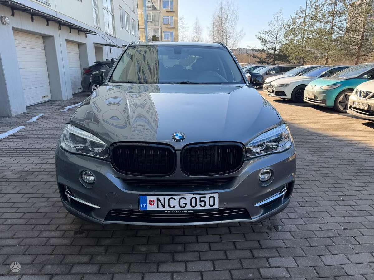 BMW X5, 3.0 l., off-road / crossover