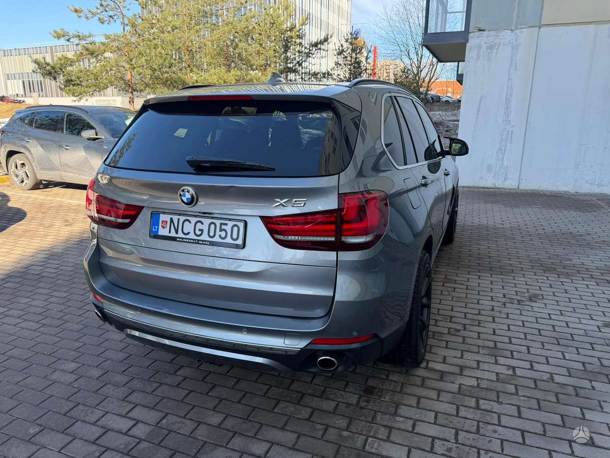 BMW X5, 3.0 l., off-road / crossover