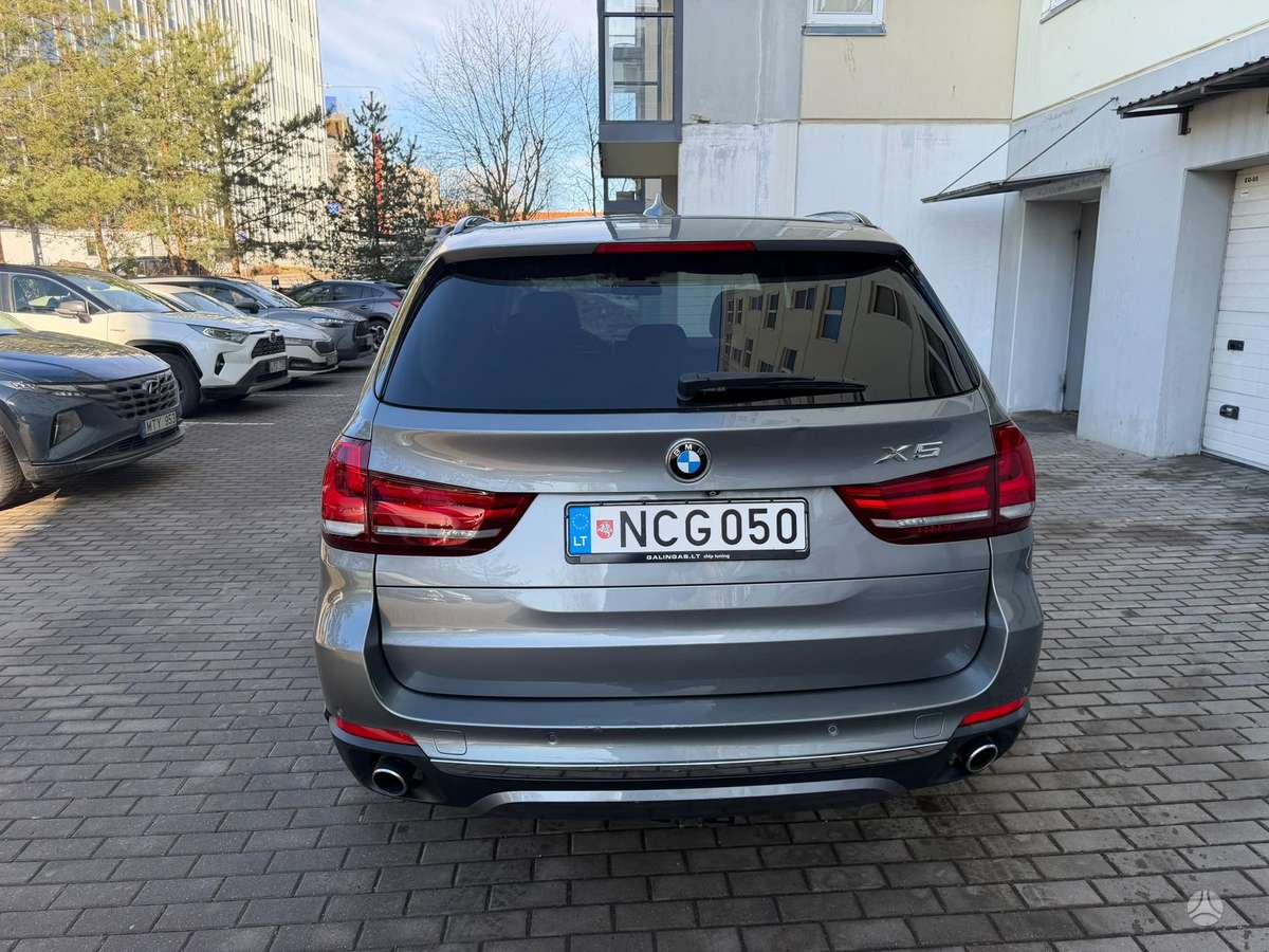 BMW X5, 3.0 l., off-road / crossover