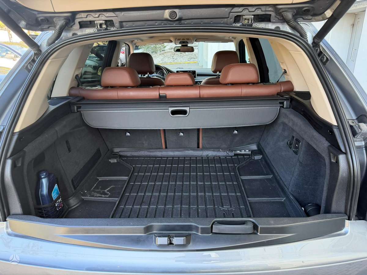 BMW X5, 3.0 l., off-road / crossover