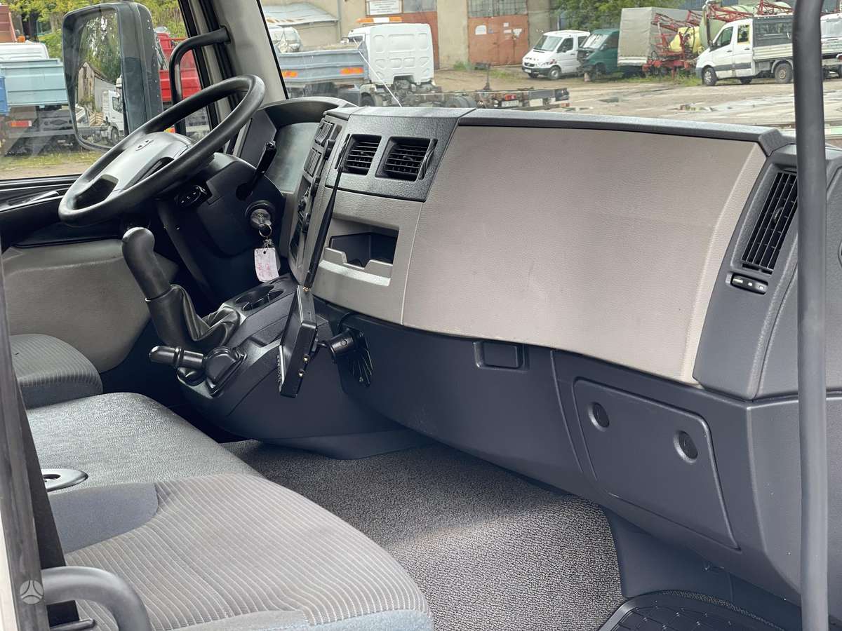 Volvo FL, furgoni