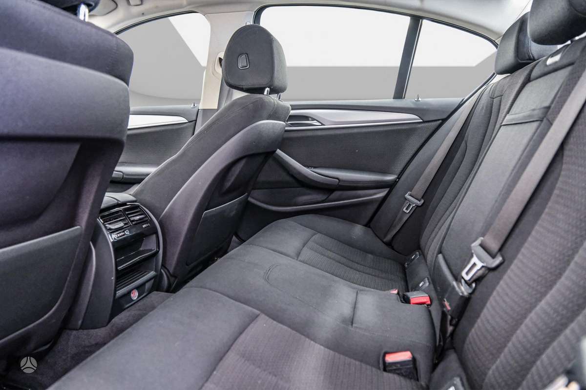 BMW 520, 2.0 l., Седан