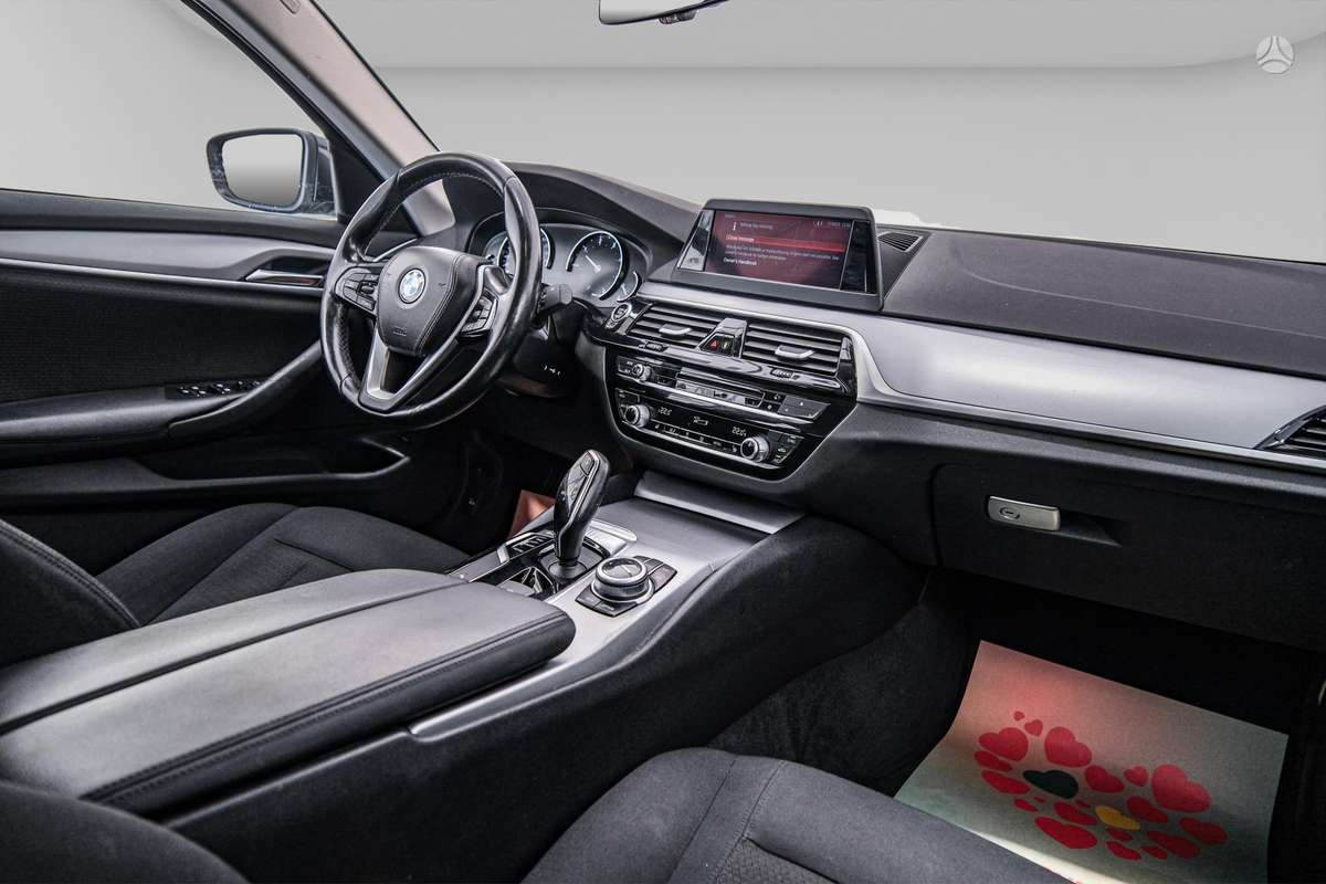BMW 520, 2.0 l., Седан