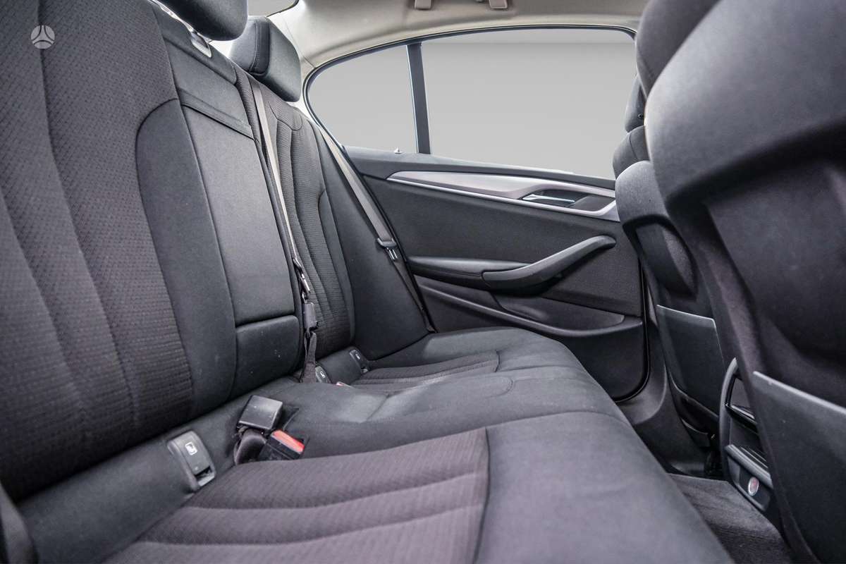 BMW 520, 2.0 l., Седан