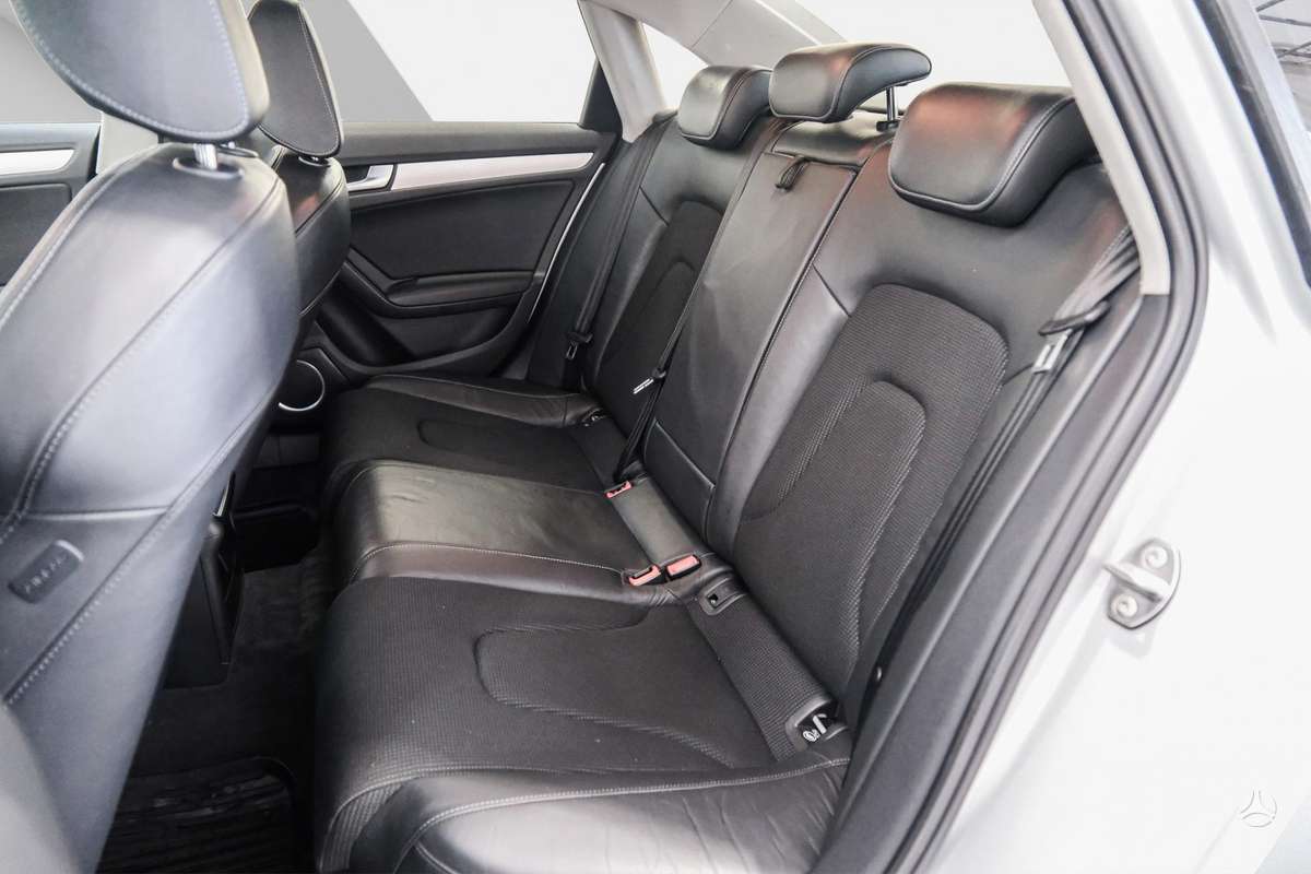 Audi A4, 2.0 l., sedanas