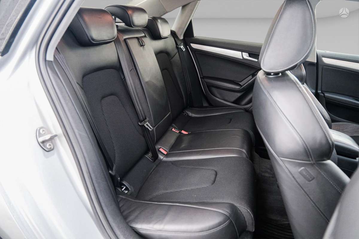 Audi A4, 2.0 l., sedanas